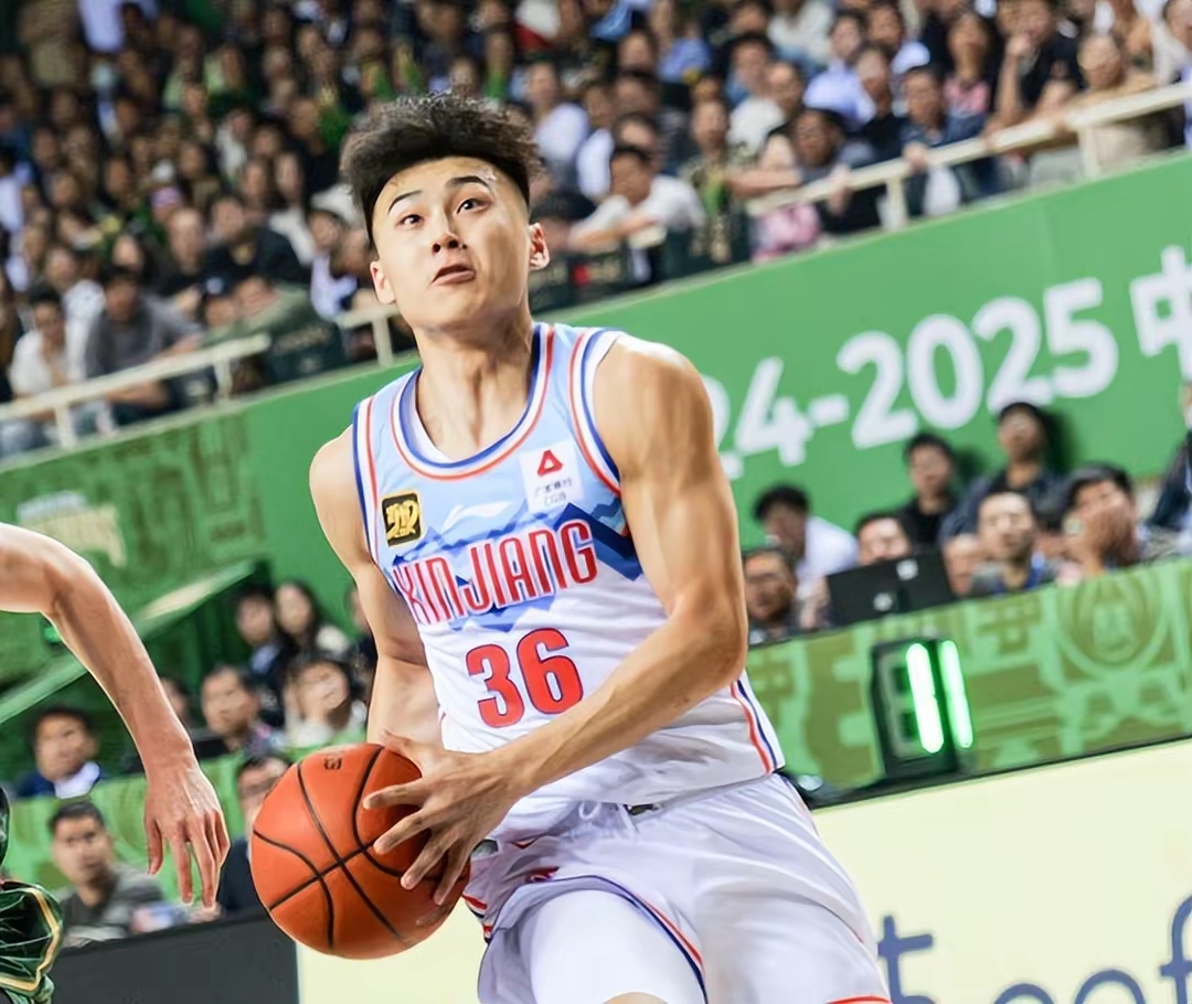 新疆男篮热身赛与美国队大打出手视频