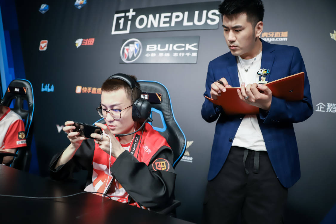 多米体育官方平台-誓死坚守中文版电脑版下载免费